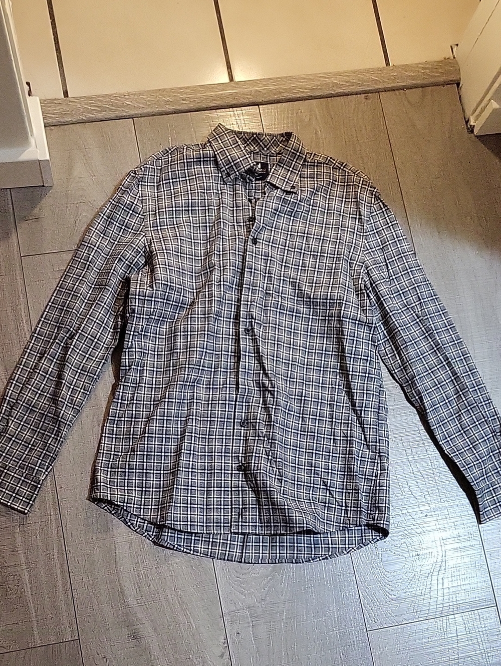 johnnie-O Men's Gray and White Plaid Button-Down Shirt